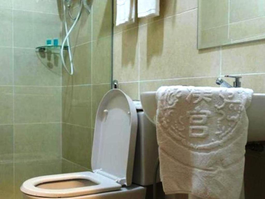 Han Palace Hotel Семпорна Екстериор снимка